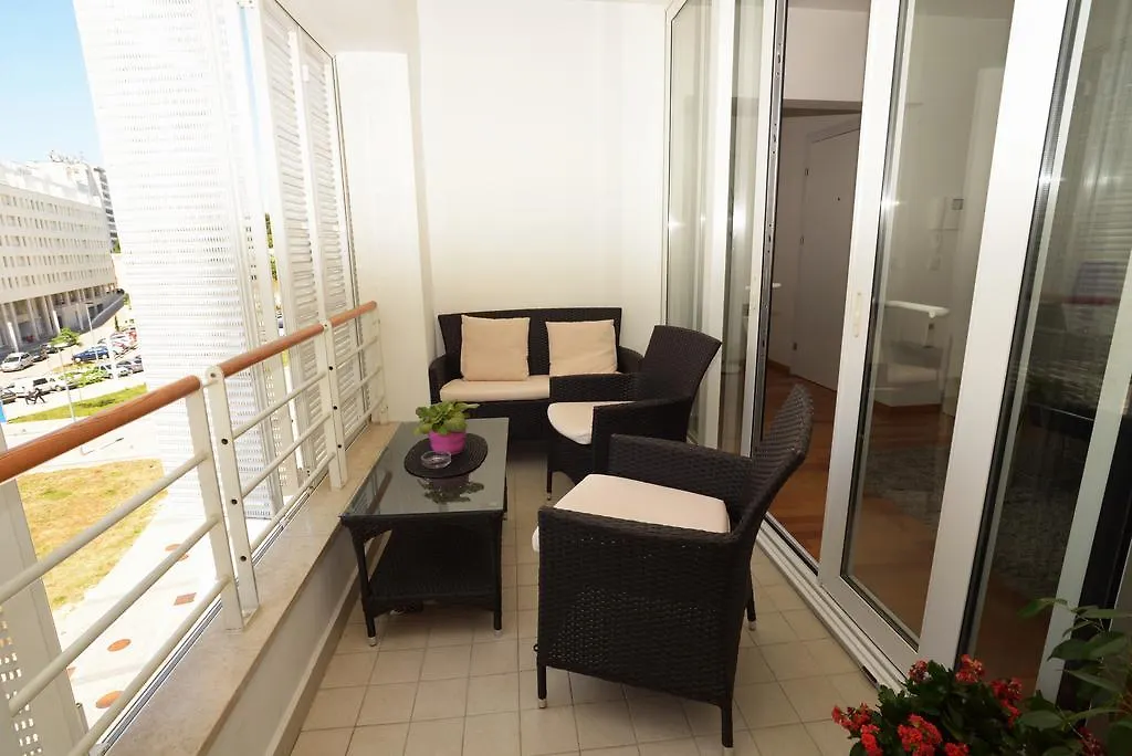 Base Bridge Apartment Zadar