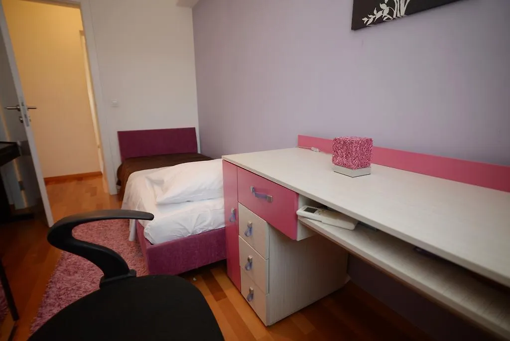 Base Bridge Apartment Zadar Croatia